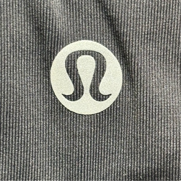 Lululemon Fast Lane Bra - Picture 3 of 4